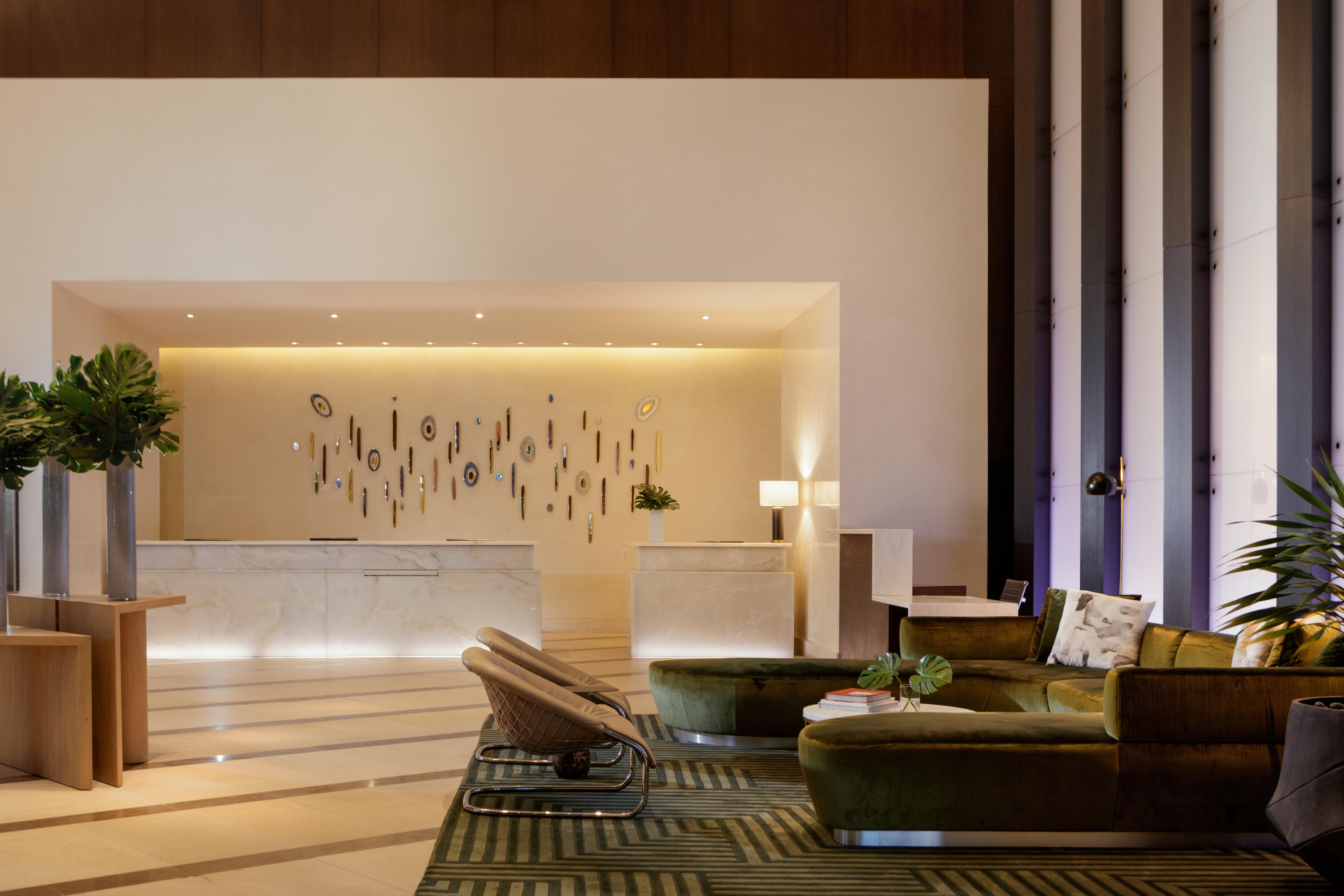 キンプトン エピック ホテル マイアミ エクステリア 写真 The lobby of the hotel