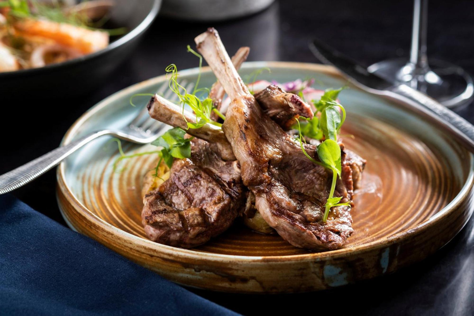 キンプトン エピック ホテル マイアミ エクステリア 写真 Rack of lamb